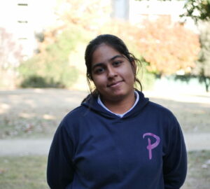 Ishita Kewalramani rep un reconeixement del Diploma Dual!